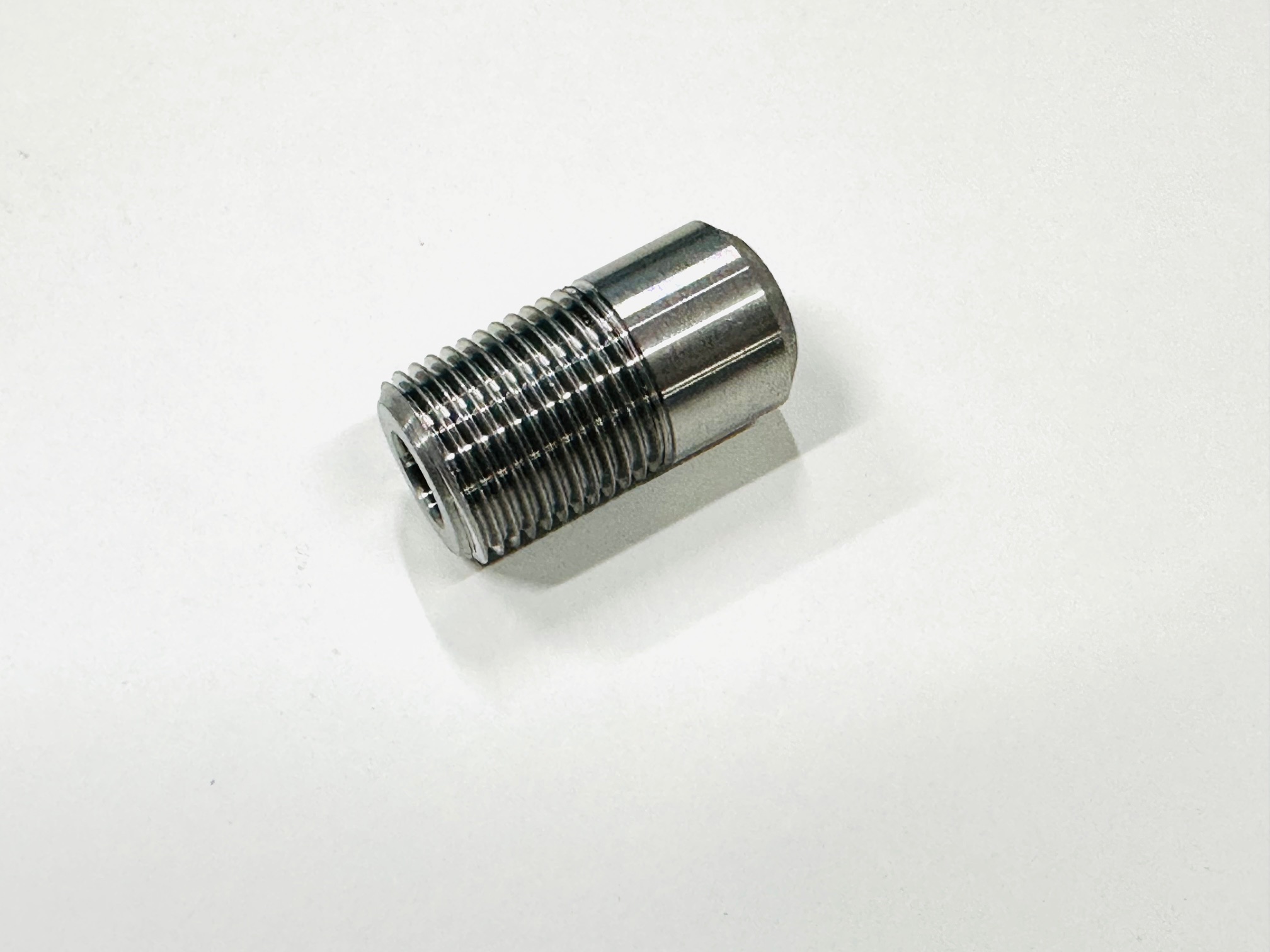 10.020.S20.0.1/2 Резьба сталь 20 без покрытия G1/2 L40