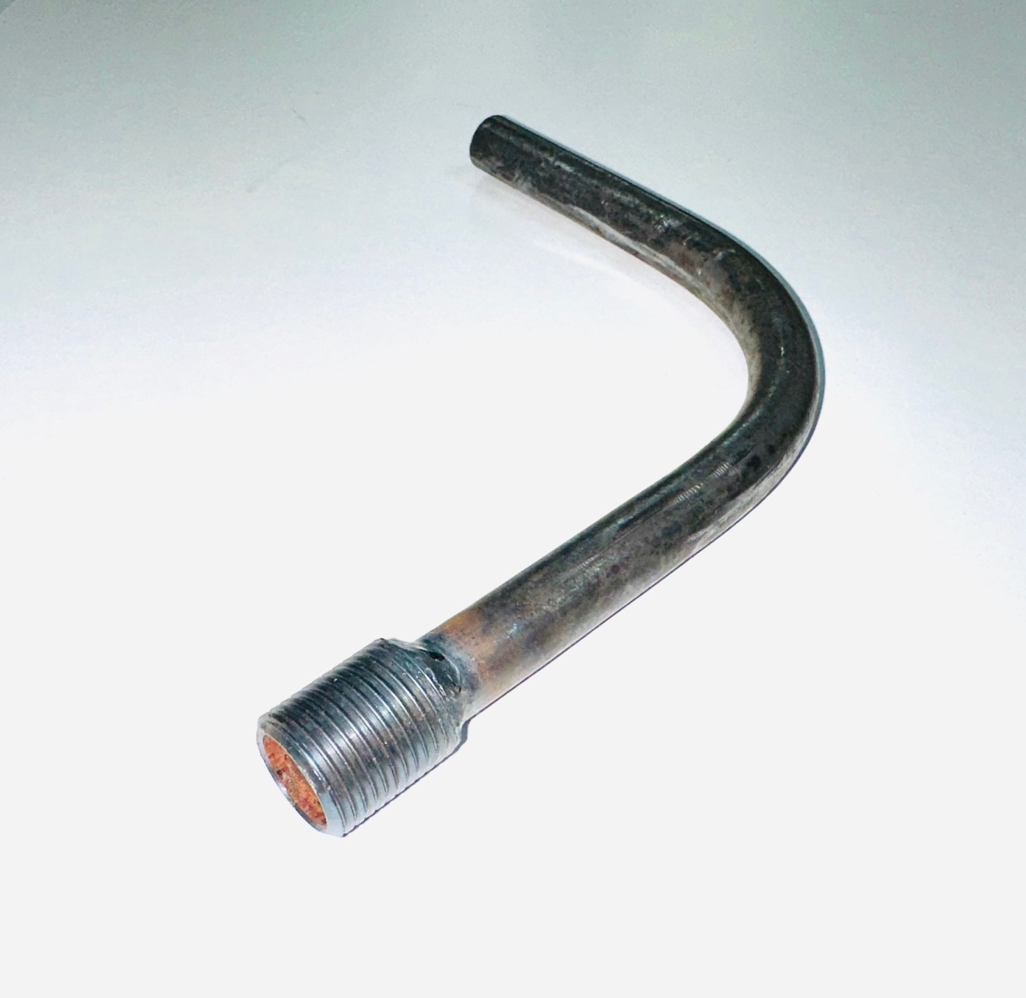 AQUA.10.041.8.S20.0 Трубка ст20 90гр приварка - НР G1/2 (без покрытия)