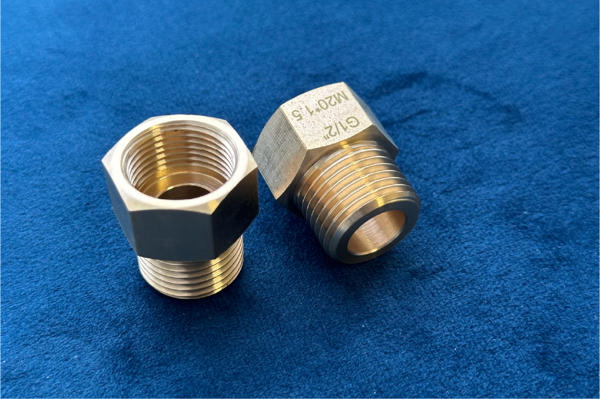 10.004.3.BRS.0 Переходник для манометра М20х1,5 внутр. - G1/2 наружн.