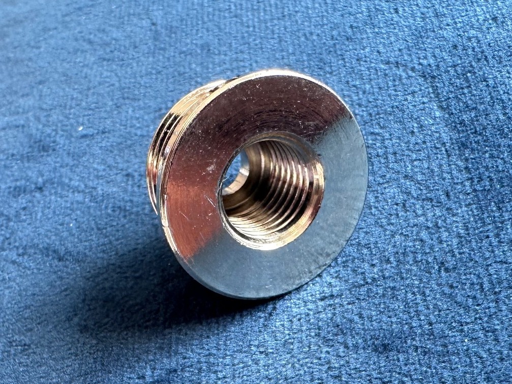 10.006.5.BRS.1 Переходник д/манометра G1/4 внутр. - G1/2 наружн. лат,ник.