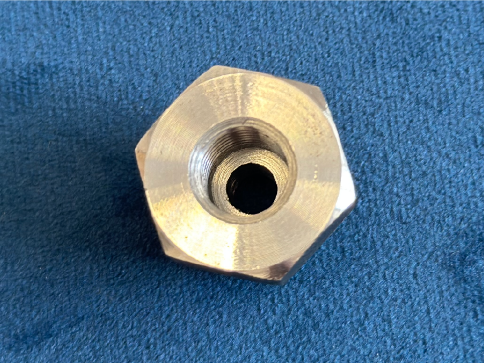 10.007.4.S20.0 Переходник д/манометра М12х1,5 внутр. - G1/2 наружн. Ст20, без покрытия