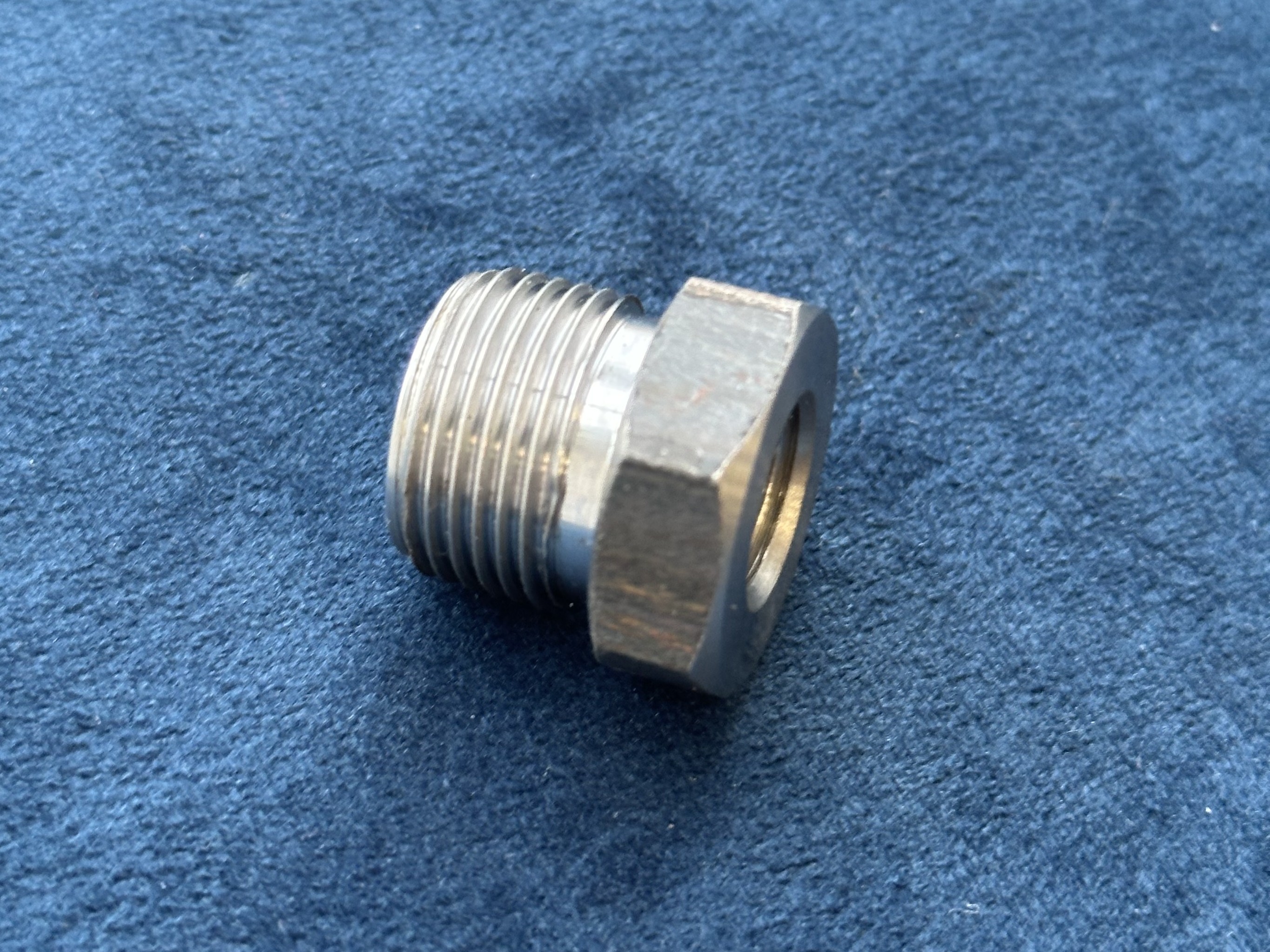 10.007.6.S20.0 Переходник д/манометра М12х1,5 внутр. - М20х1,5 наружн. Ст20, без покрытия