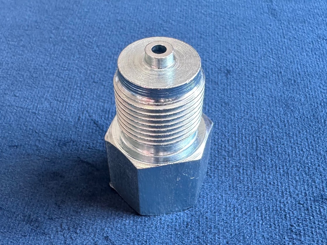 10.008.2.S20.4 Переходник д/манометра G1/2 внутр. - М20х1,5 наружн. Ст20, оцинк