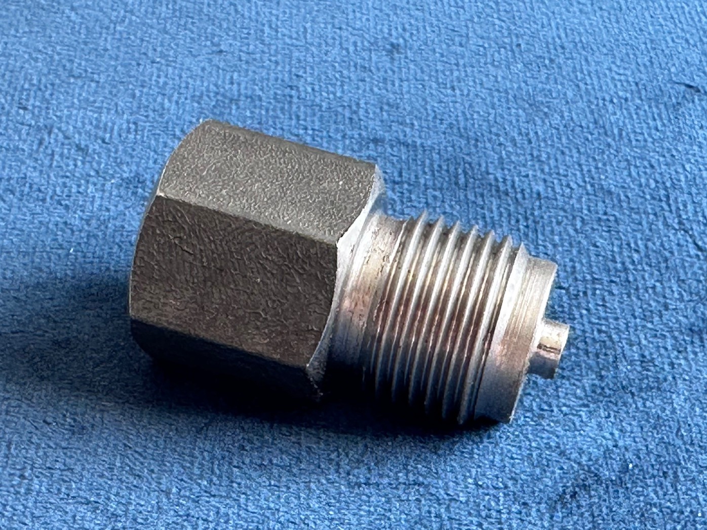 10.008.3.S20.0 Переходник д/манометра М20х1,5 внутр. - G1/2 наружн. Ст20, без покрытия